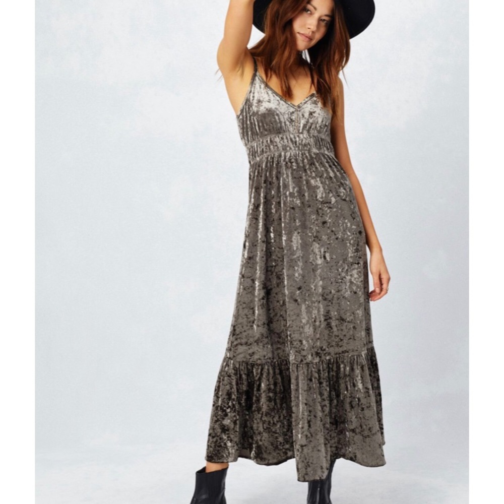 SOLD l Petra Crushed Velvet Boho Maxi Dress - Picture 2 of 9